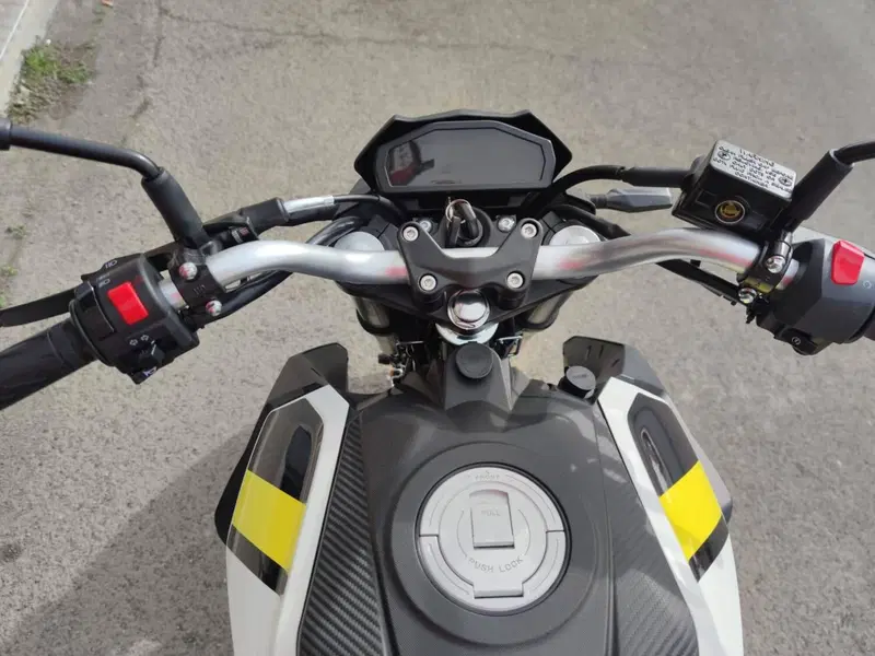 Motron Motorcycles Nomad 125 (2022 - 26) (11)