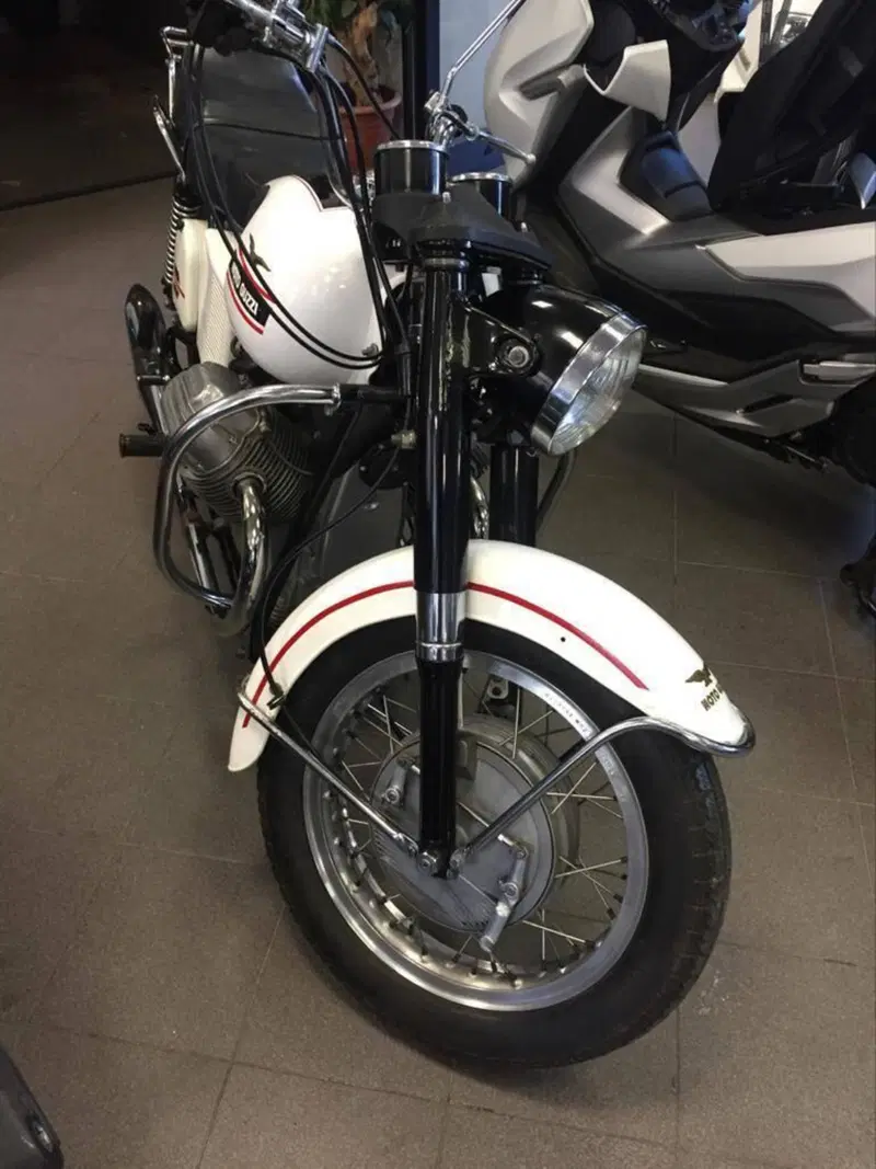 Moto Guzzi V7 Special