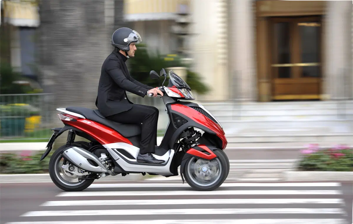 Piaggio MP3 Mp3 300 ie Yourban ERL/LT (2011 - 16) (9)