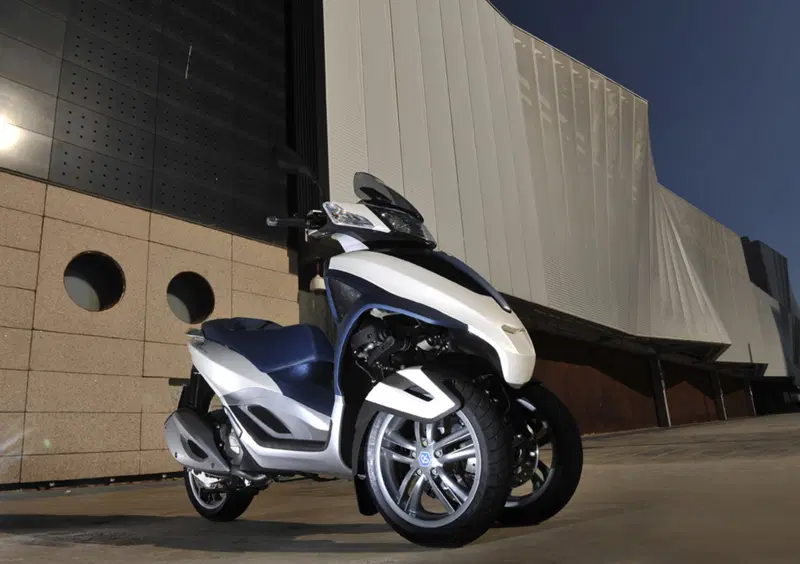 Piaggio MP3 Mp3 300 ie Yourban Sport ERL/LT (2011 - 16) (2)