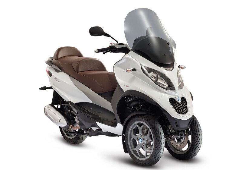Piaggio MP3 Mp3 300 ie Business LT ABS (2014 - 16) (2)
