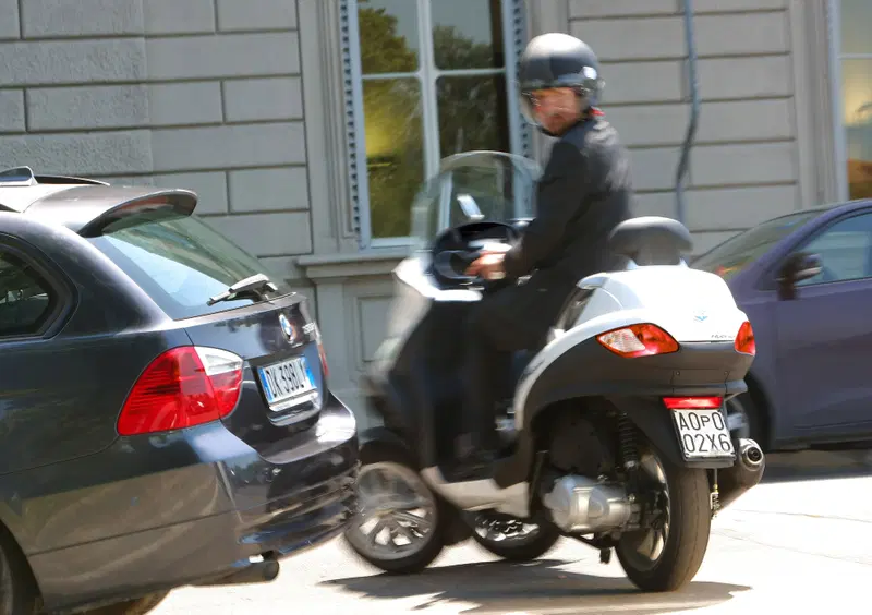 Piaggio MP3 MP3 300 Hybrid ERL (2010 - 16) (5)