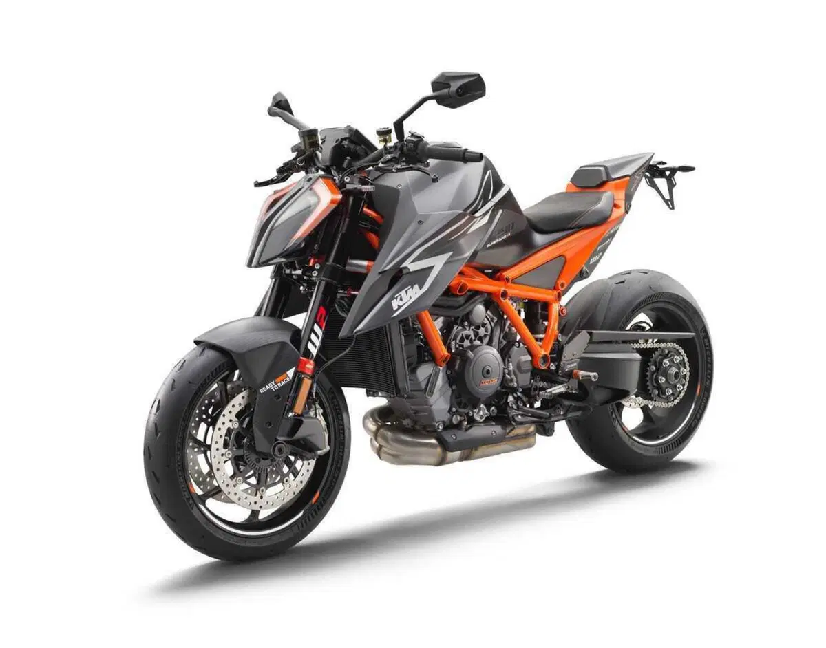 KTM 1290 Super Duke RR 2023: soli 500 esemplari di puro "Ready to Race" 