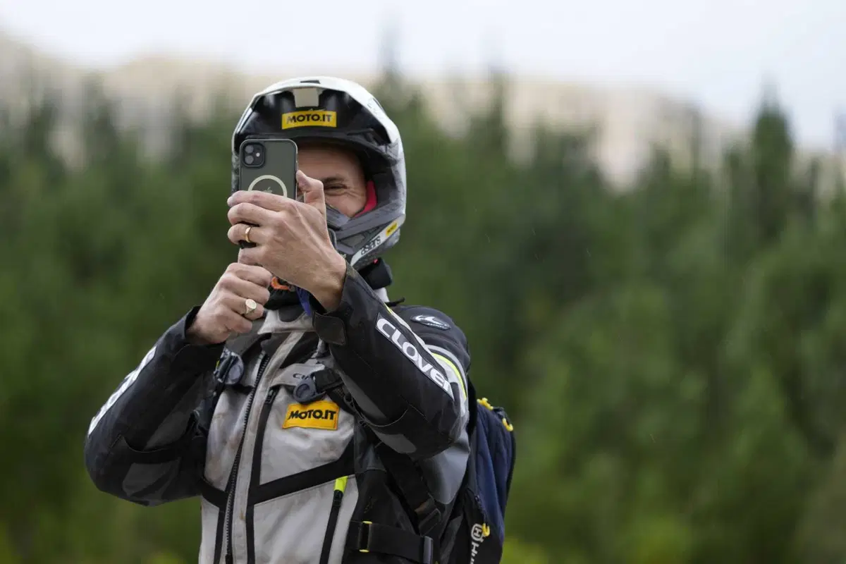 TEST Husqvarna Norden 901 Expedition: l'avventura tra le mani! [VIDEO]