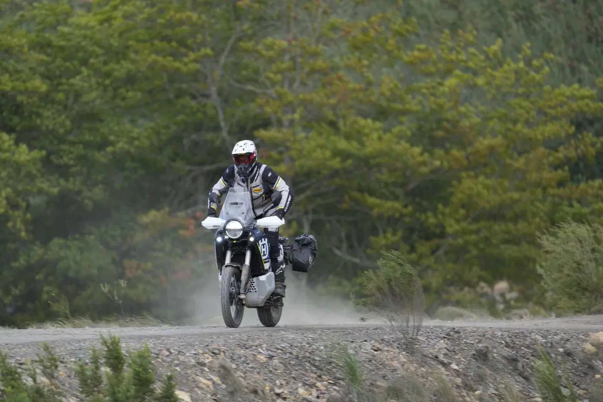 TEST Husqvarna Norden 901 Expedition: l'avventura tra le mani! [VIDEO] (3)