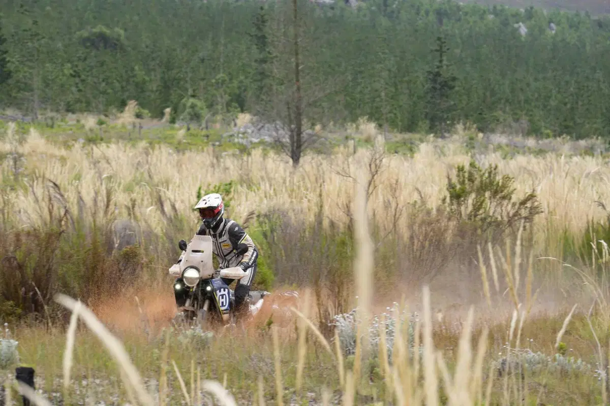 TEST Husqvarna Norden 901 Expedition: l'avventura tra le mani! [VIDEO] (8)