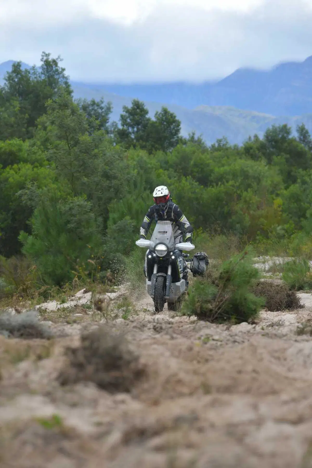 TEST Husqvarna Norden 901 Expedition: l'avventura tra le mani! [VIDEO] (7)