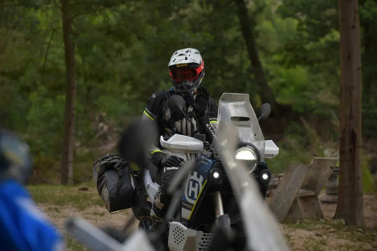 TEST Husqvarna Norden 901 Expedition: l'avventura tra le mani! [VIDEO] (10)
