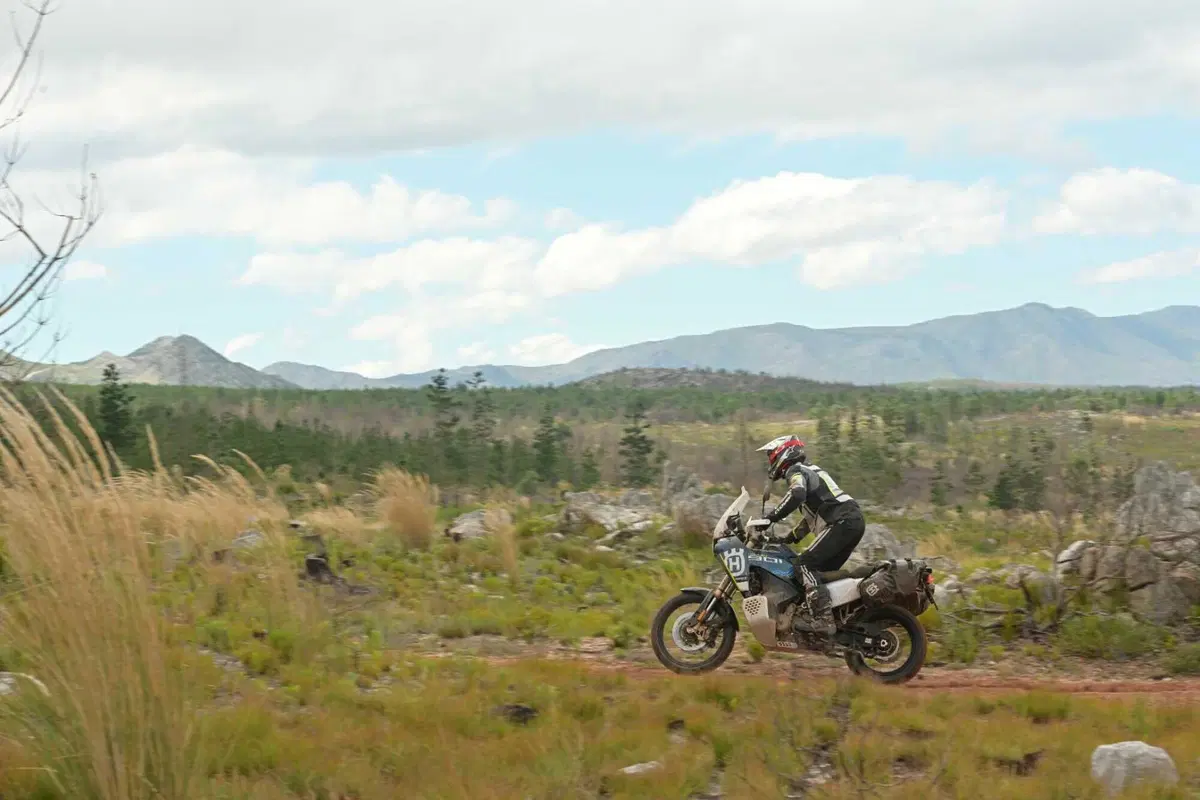 TEST Husqvarna Norden 901 Expedition: l'avventura tra le mani! [VIDEO] (10)