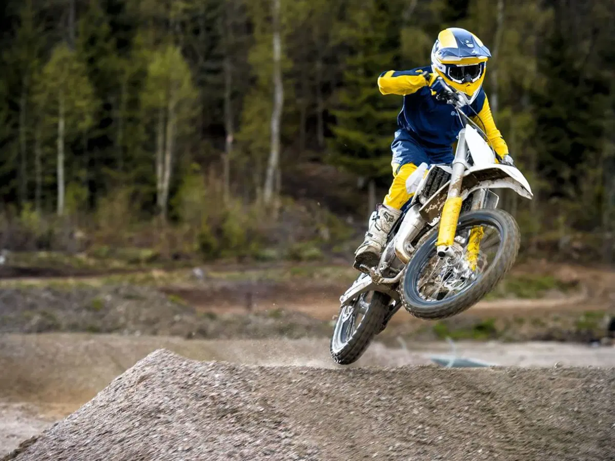 Husqvarna TC 85 TC 85 (2015) (2)