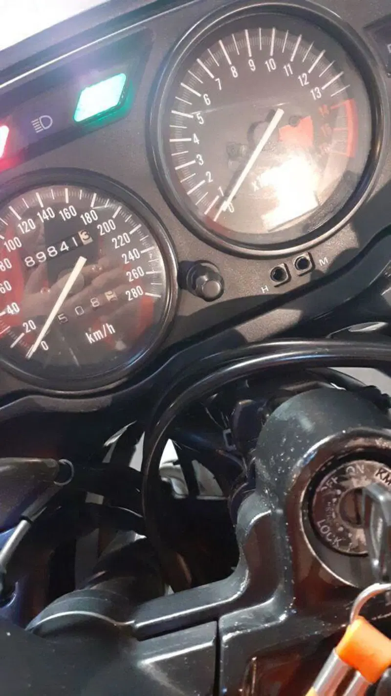 Kawasaki ZZR 600 (1990 - 00) (5)