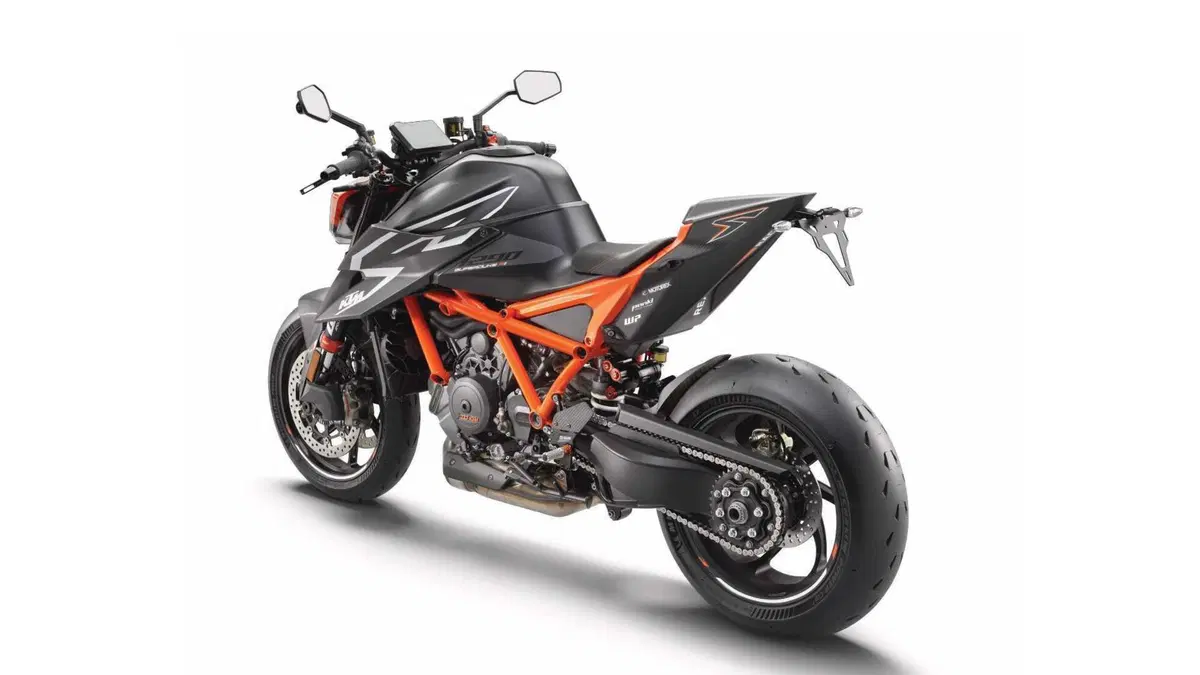 KTM 1290 Super Duke R 1290 Super Duke RR (2023) (5)