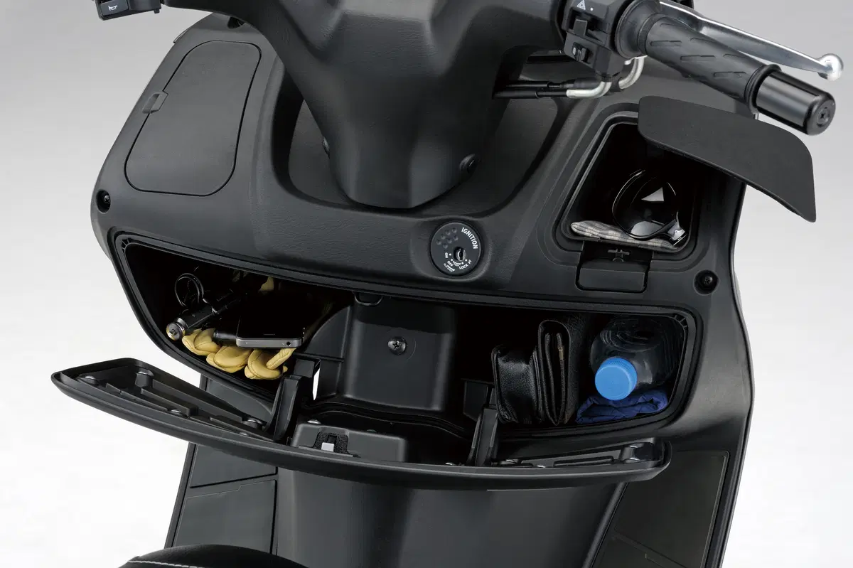 Suzuki Burgman UH 125 Burgman UH 125 ABS (2014 - 17) (12)