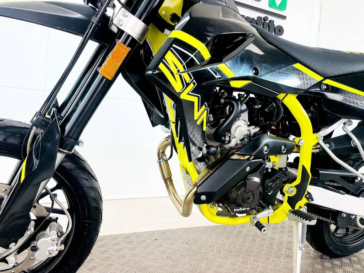 Swm SM 125 R (2022 - 24) (15)