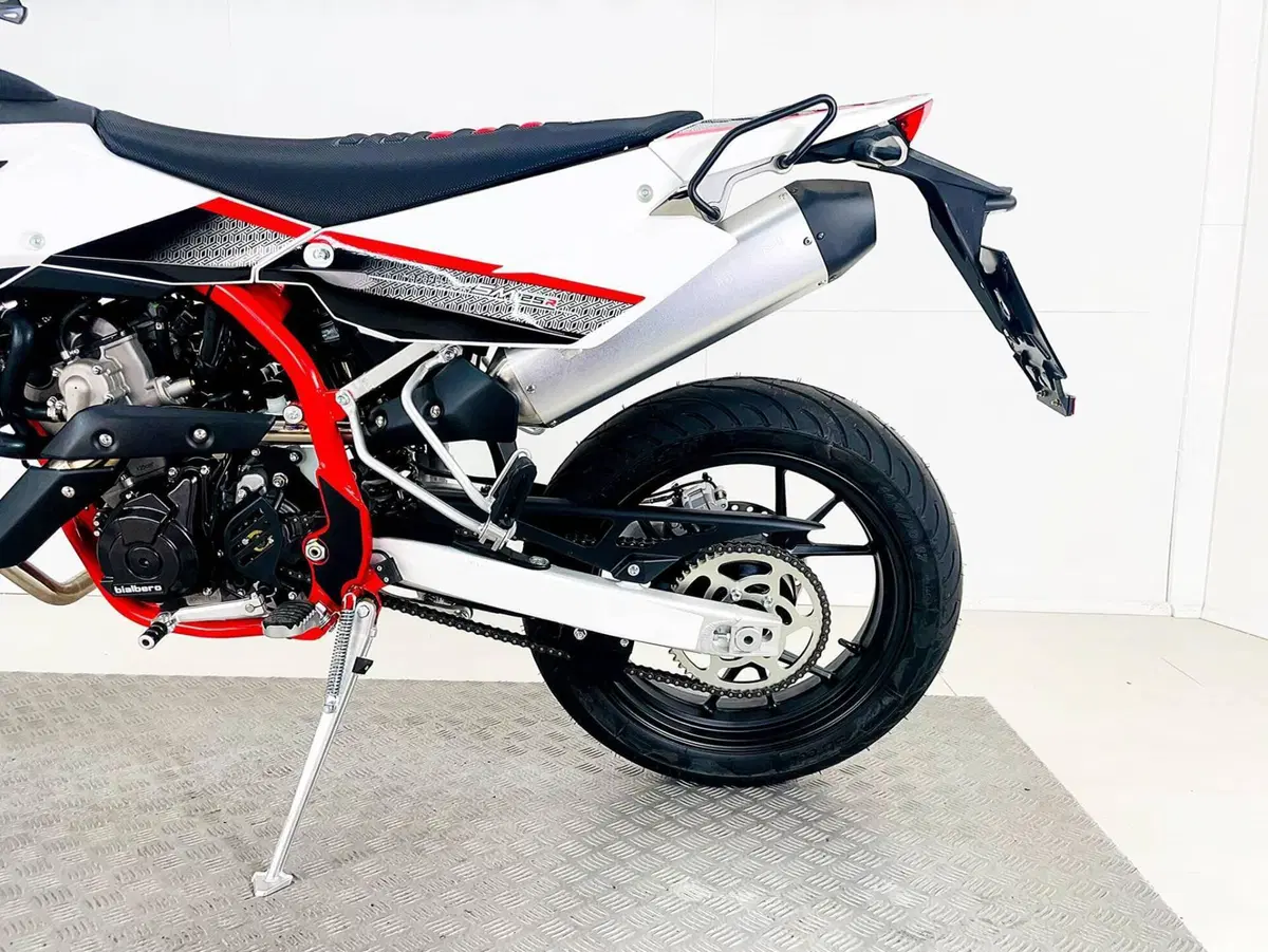 Swm SM 125 R (2022 - 24) (11)