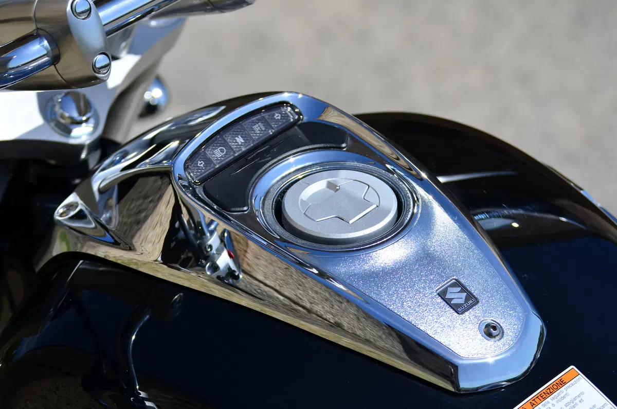 Suzuki Intruder 800 Intruder 800 M T (2011 - 15) (7)