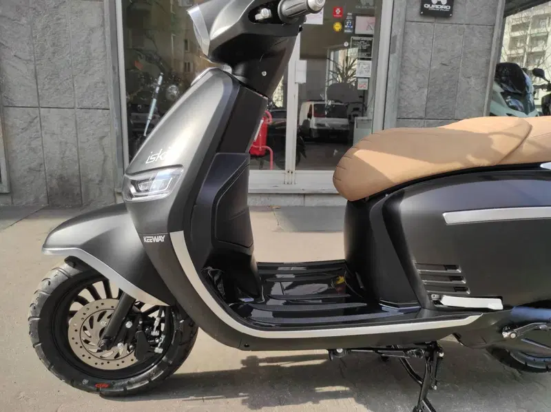 Keeway Motor Iskia 125 (2023 - 26) (12)