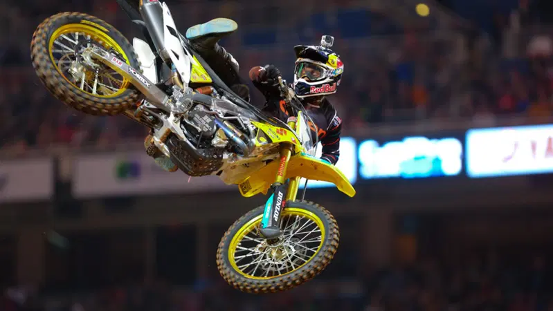 Pettegolezzi dagli USA: James Stewart fuori per doping, si ritira e passa al Golf