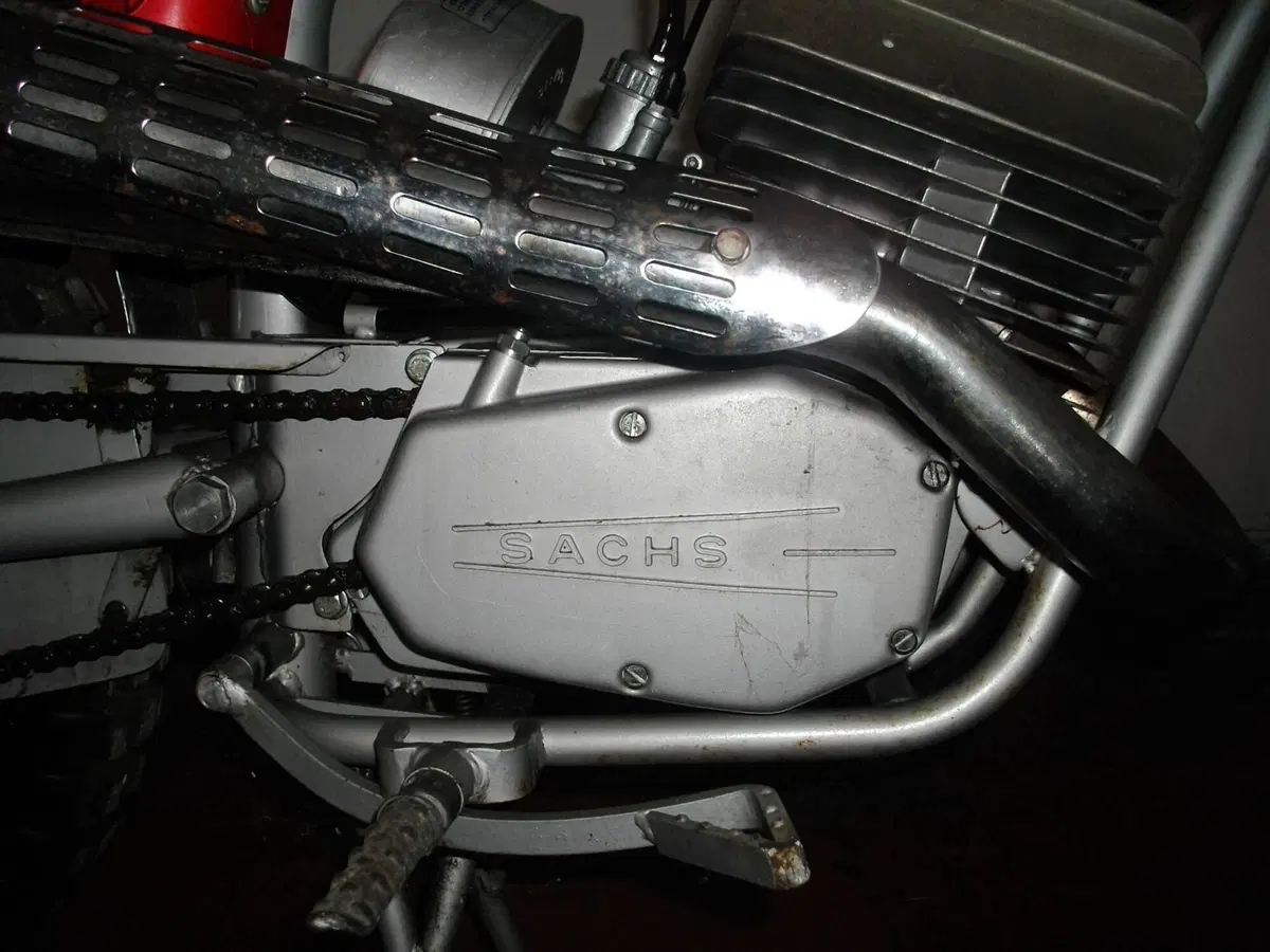 Mondial Cross 125 (3)