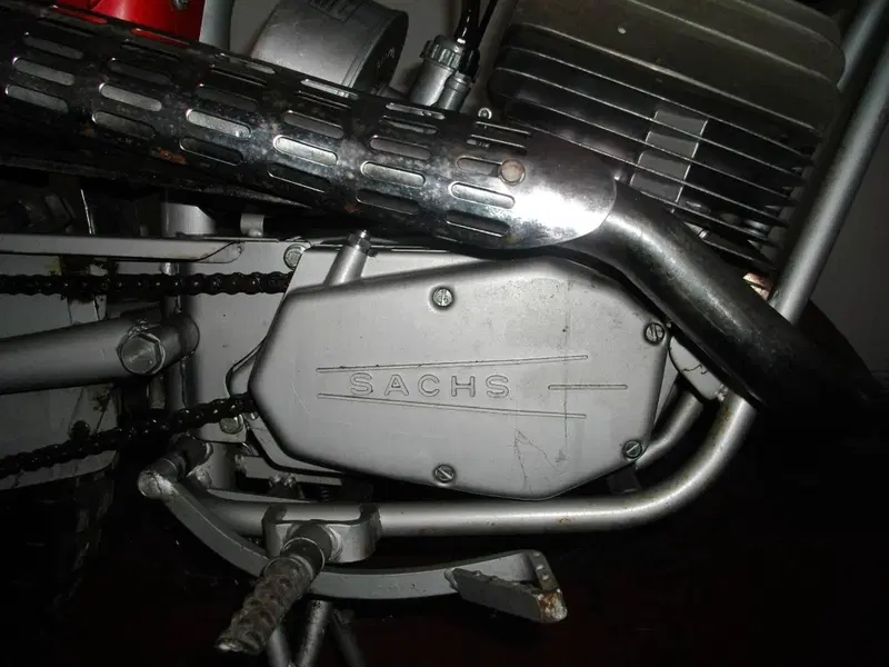 Mondial Cross 125 (3)