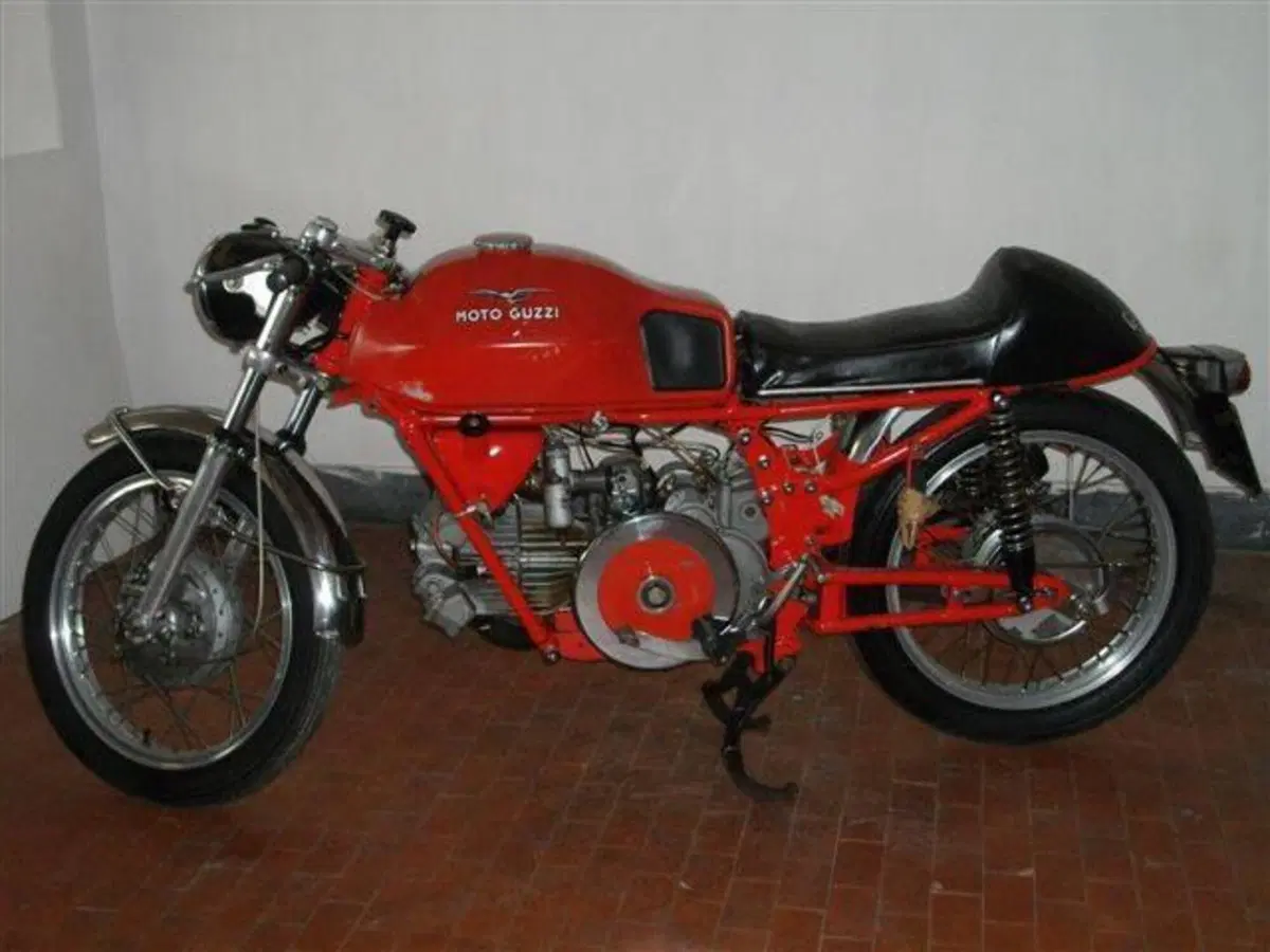 Moto Guzzi Falcone 500 Special su base Laverda  (2)