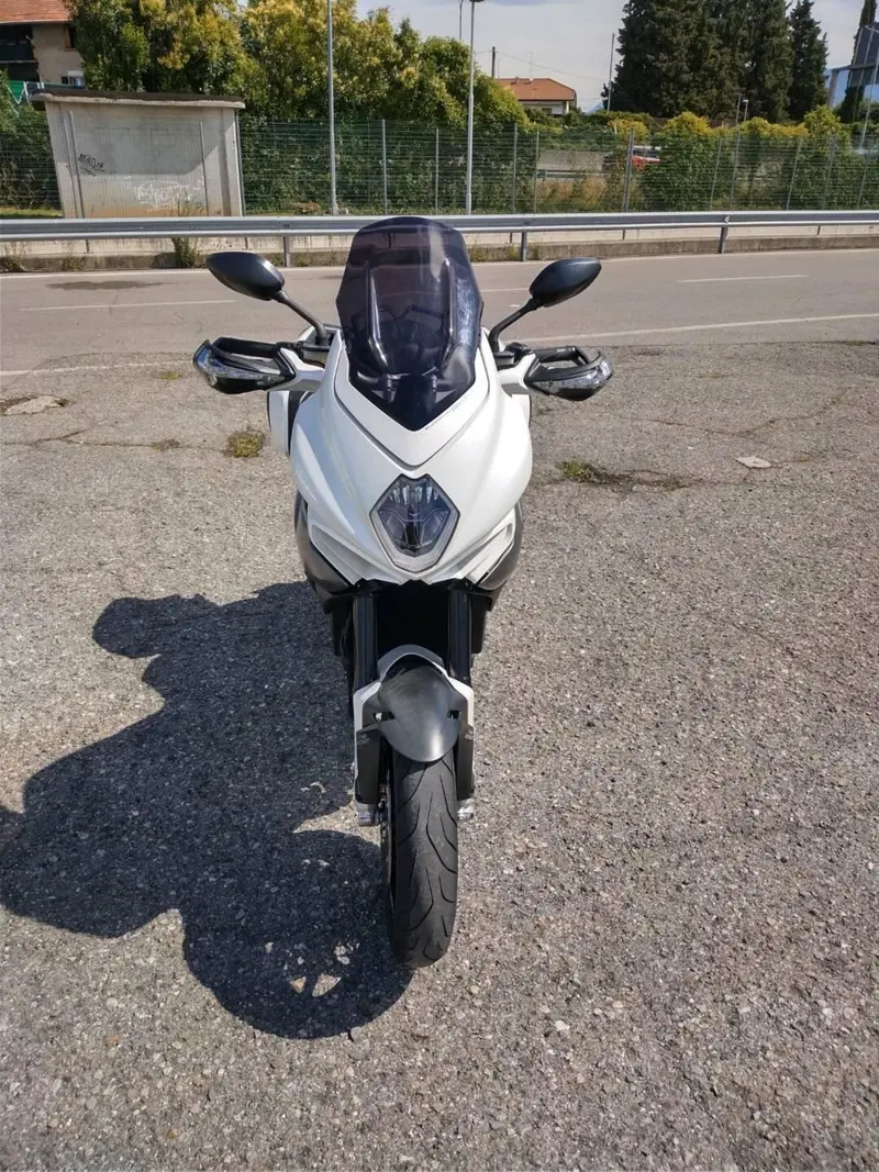 MV Agusta Turismo Veloce 800 Lusso (2014 - 16)