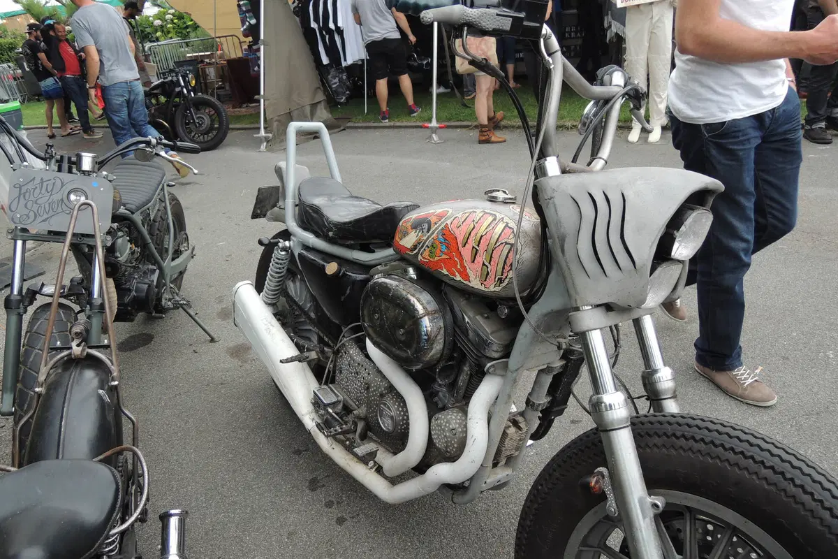 Al Wheels and Waves sulla Harley-Davidson Road King (9)