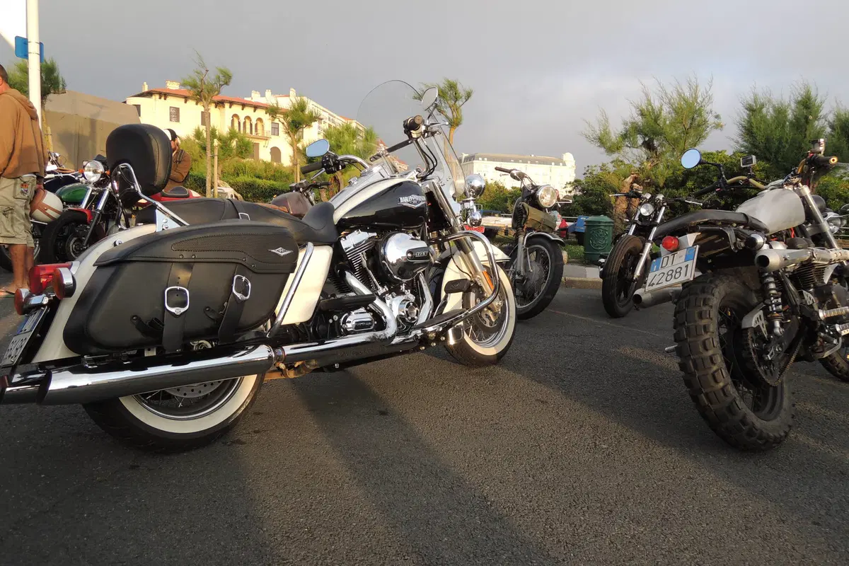 Al Wheels and Waves sulla Harley-Davidson Road King (14)