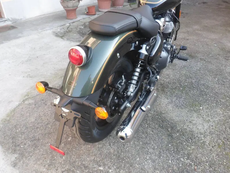 Royal Enfield Super Meteor 650 (2023 - 26) (9)