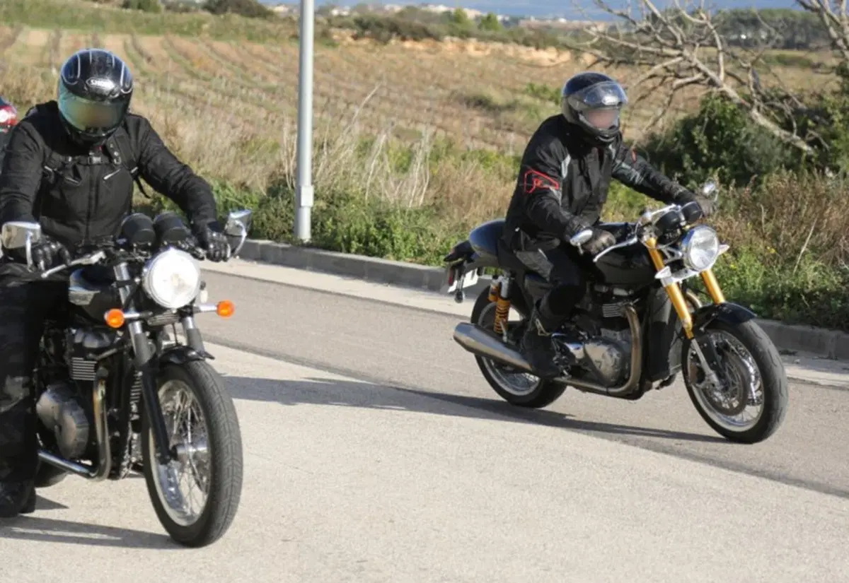 Triumph Street Tracker 2016, le prime foto (3)