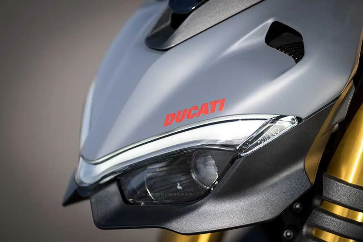 Ducati Streetfighter V4 S 2023: il fascino dell'insensato! (29)