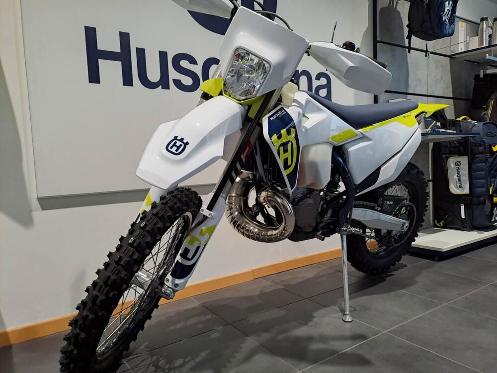 Husqvarna TE 300i (2023) (5)