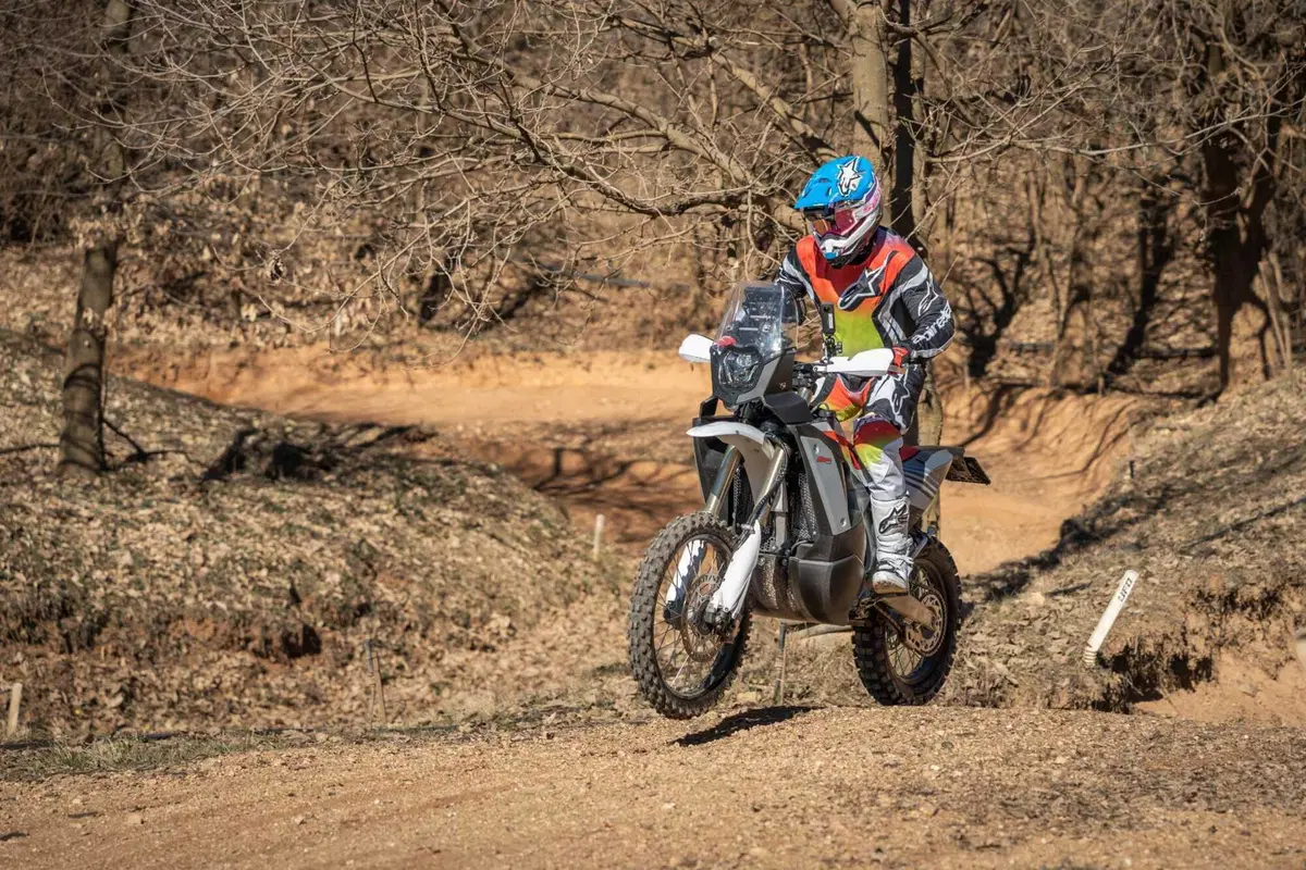 Fantic XEF 450 Rally: il TEST eslusivo della moto da corsa pensata per gli appassionati