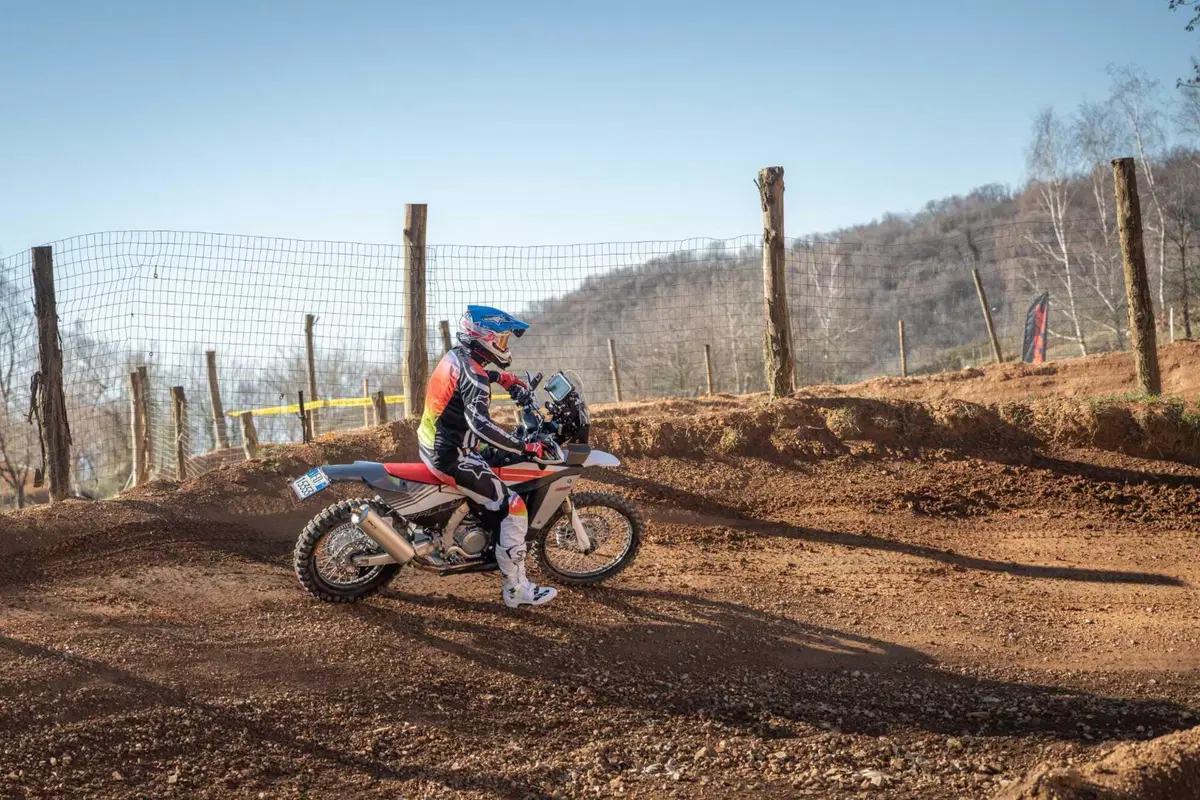 Fantic XEF 450 Rally: il TEST eslusivo della moto da corsa pensata per gli appassionati (11)