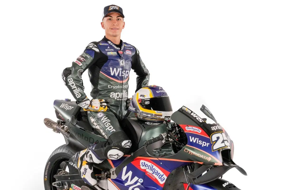 MotoGP 2023. Ecco le MotoGP del team satellite Aprilia. Miguel Oliveira: “La nuova livrea mi piace!”. Raul Fernandez: “Specialmente la parte blu!” [GALLERY] (11)
