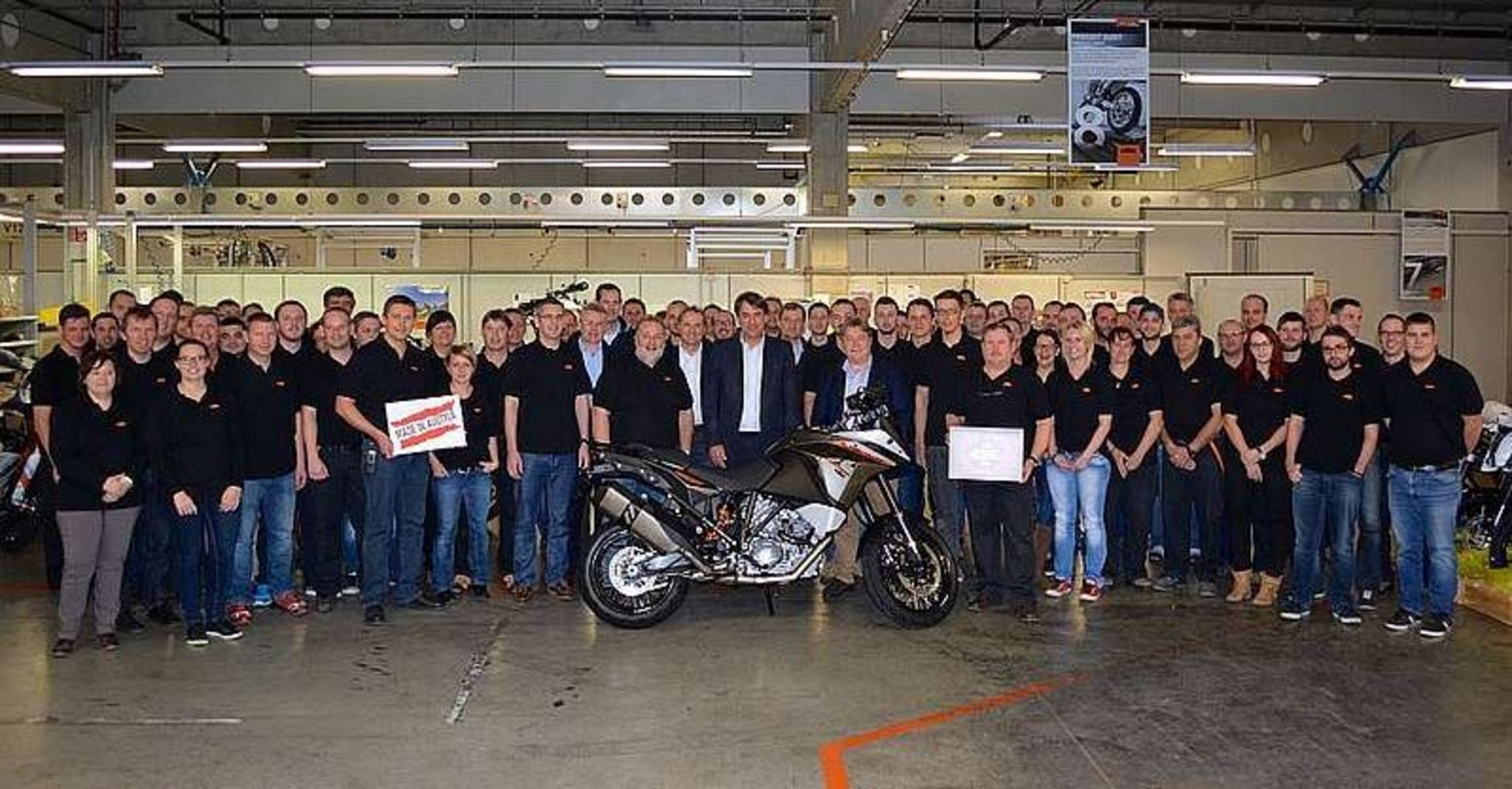 KTM stabilisce il suo record: 100.000 moto prodotte