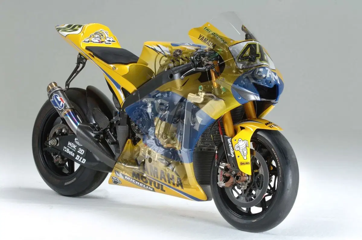 Dieci anni di Yamaha M1