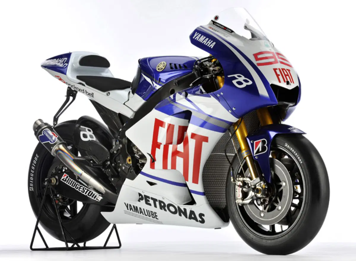 Dieci anni di Yamaha M1 (5)