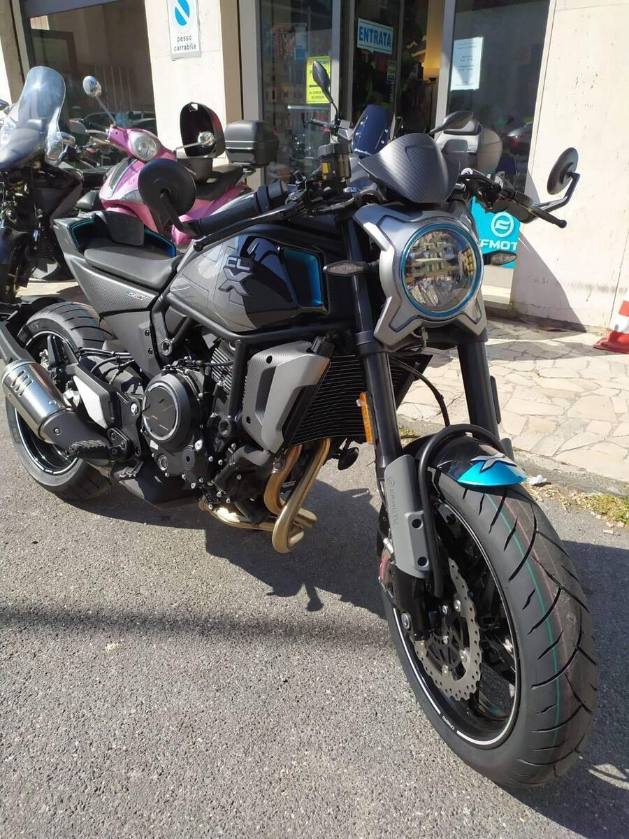 Vendo CFMOTO 700CL-X Sport (2022 - 24) usata a Genova (codice