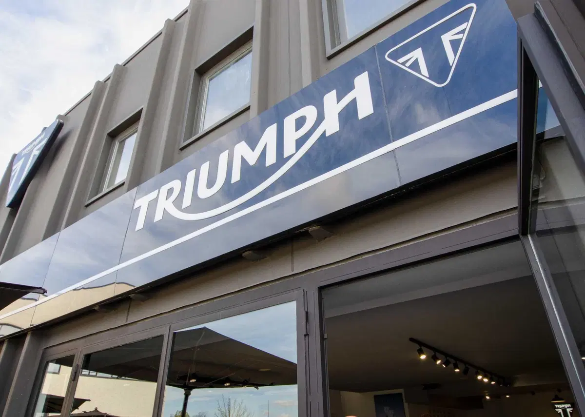 Nuova apertura: inaugura Peragnoli Triumph Siena (9)
