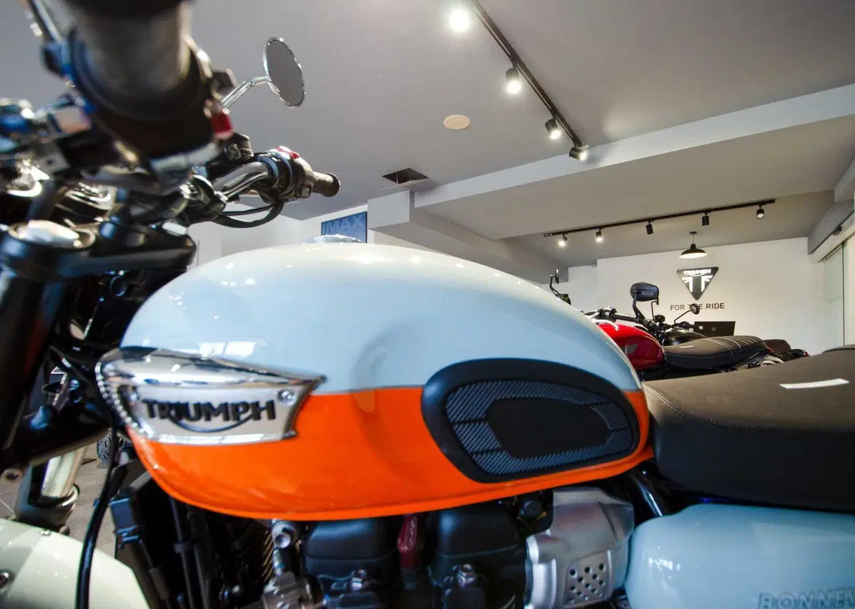 Nuova apertura: inaugura Peragnoli Triumph Siena (14)