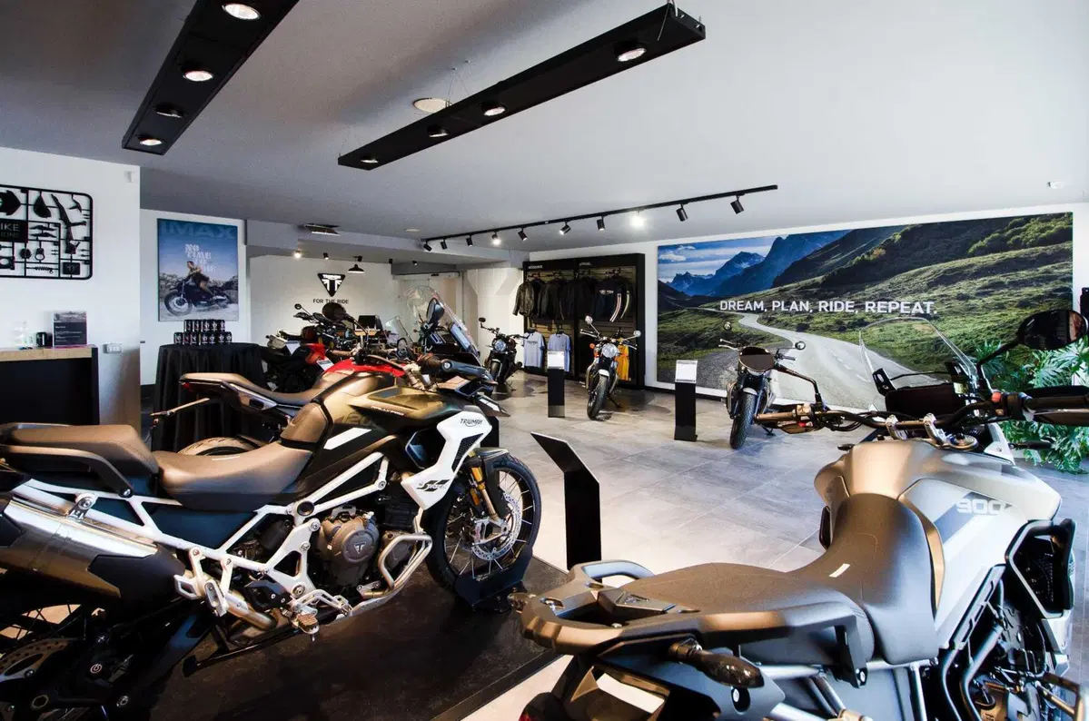 Nuova apertura: inaugura Peragnoli Triumph Siena (17)
