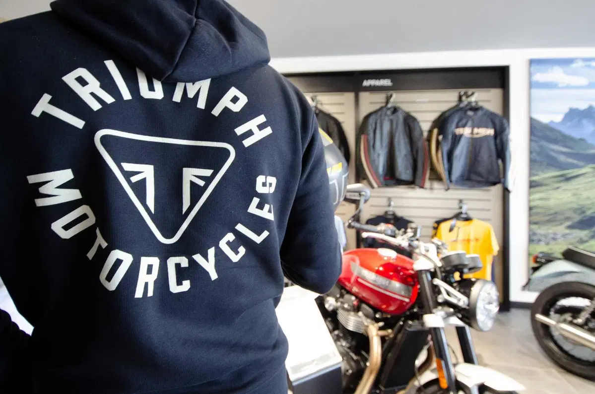 Nuova apertura: inaugura Peragnoli Triumph Siena (20)