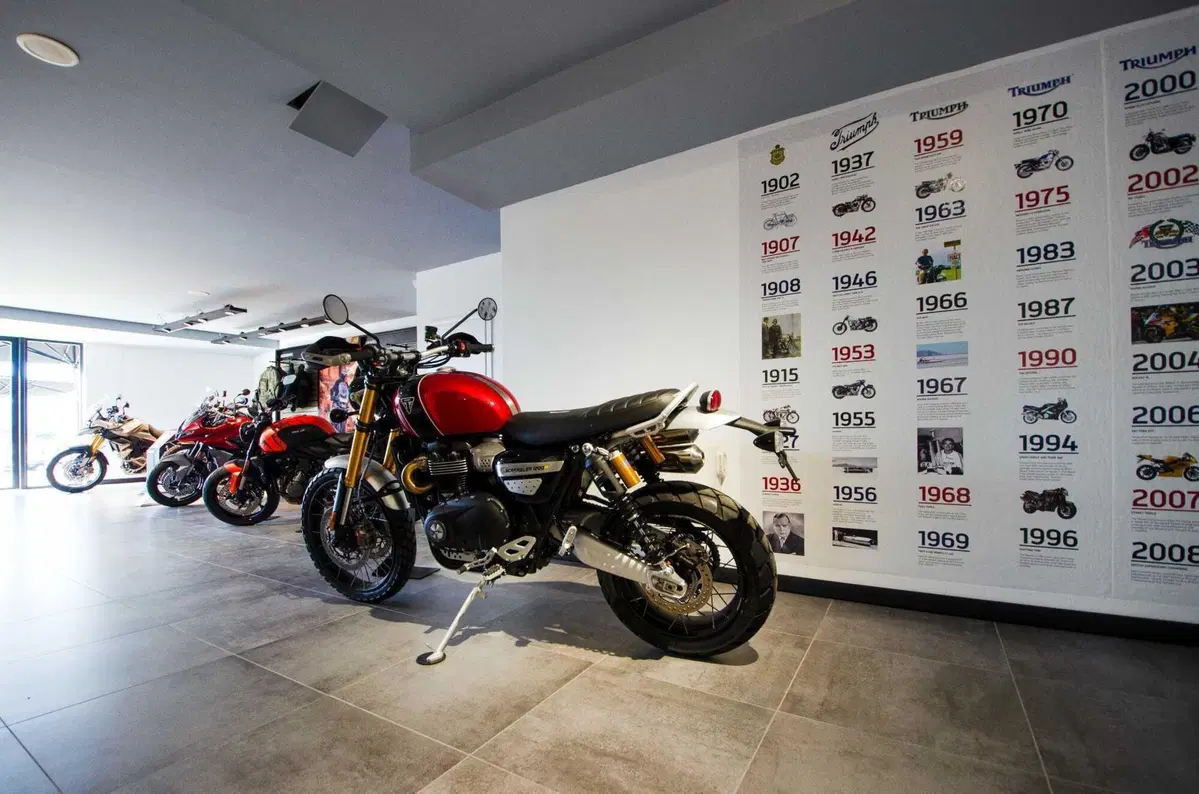 Nuova apertura: inaugura Peragnoli Triumph Siena (28)
