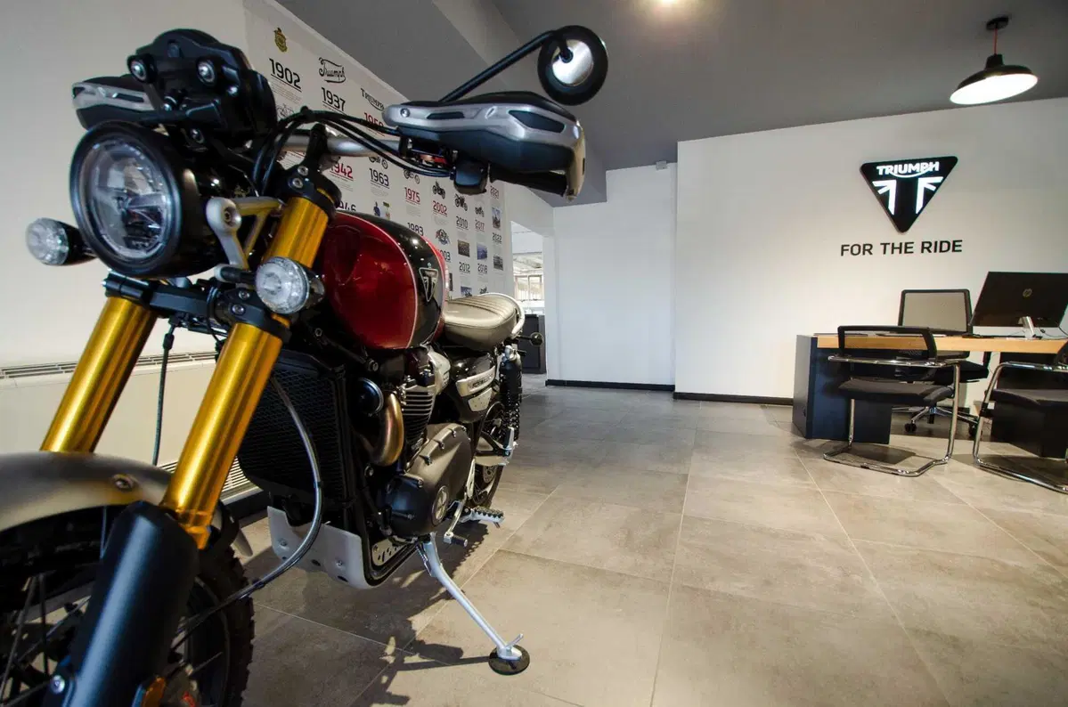 Nuova apertura: inaugura Peragnoli Triumph Siena (29)