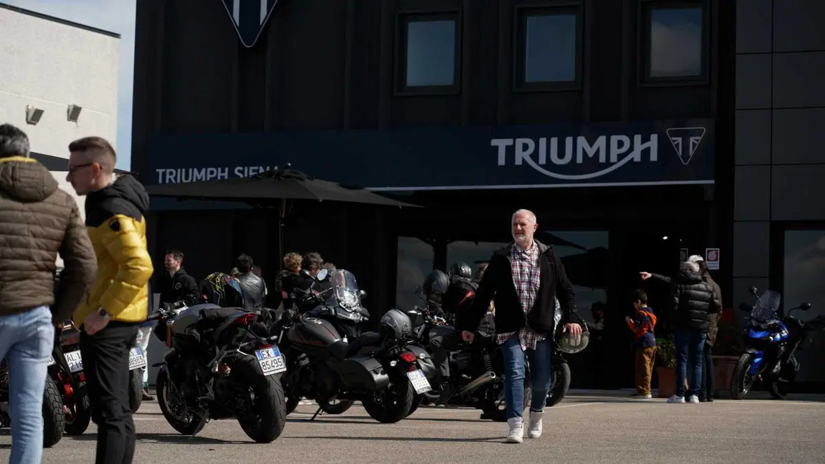 Nuova apertura: inaugura Peragnoli Triumph Siena (34)
