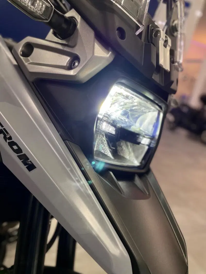 Suzuki V-Strom 1050SE (2025 - 26) (3)