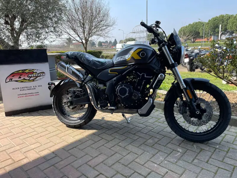 Voge Trofeo 525ACX Scrambler (2023 - 26) (4)