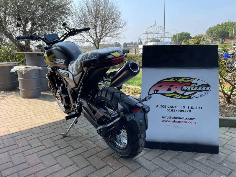 Voge Trofeo 525ACX Scrambler (2023 - 26) (5)