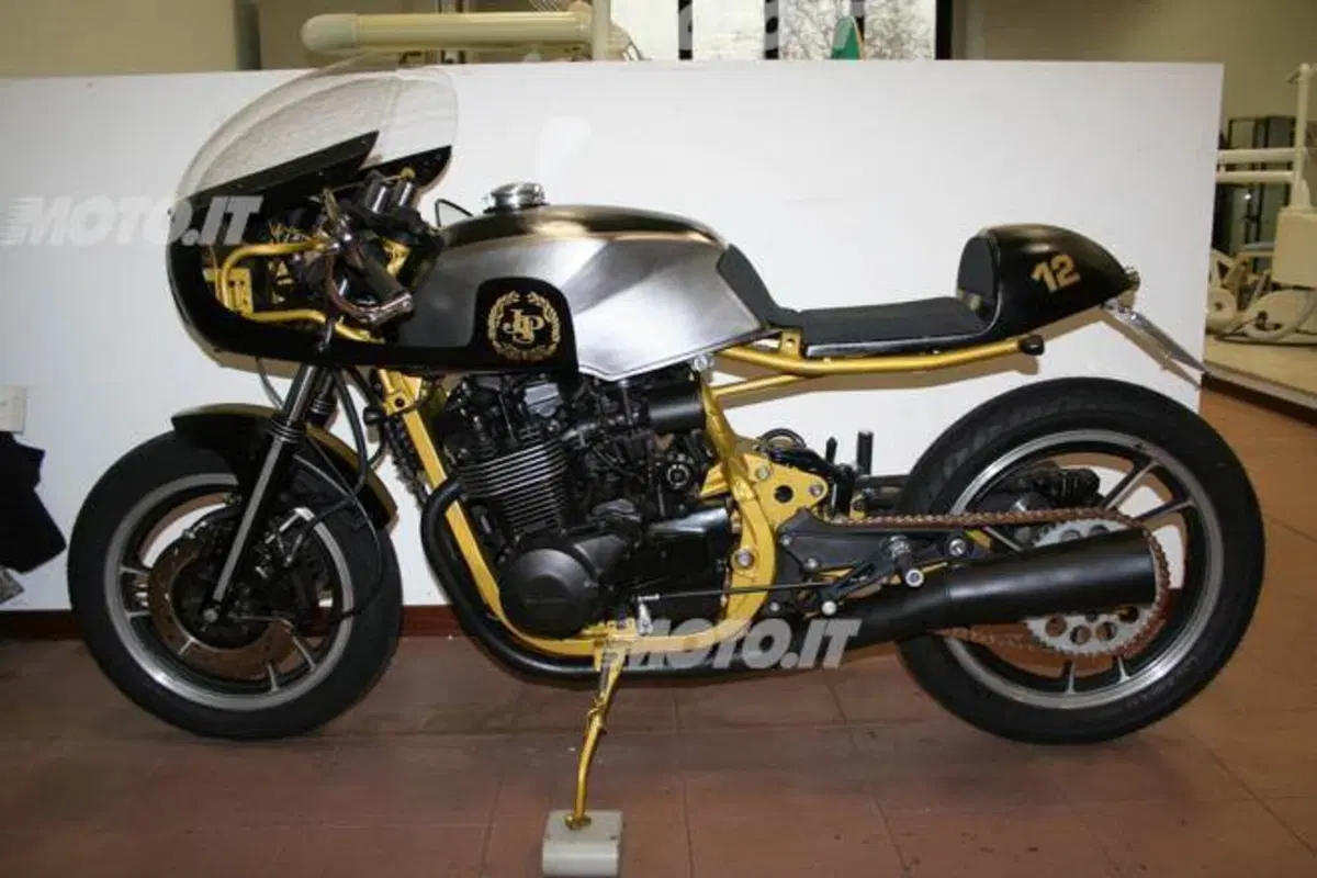 Le Strane di Moto.it: Suzuki GSX 550EF Café Racer